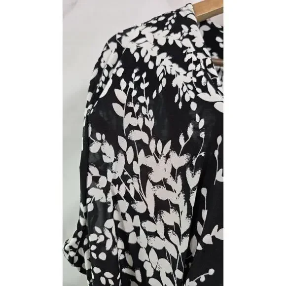 Cocomo Dress Womens 1X Black White Maxi Long V Neck Stretchy Knit Botanical - Picture 9 of 10